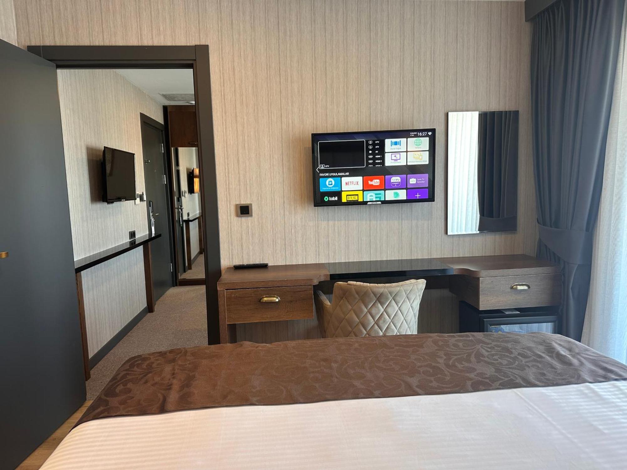 Trademark Collection By Wyndham Operla Airport Hotels Arnavutkoy Ngoại thất bức ảnh