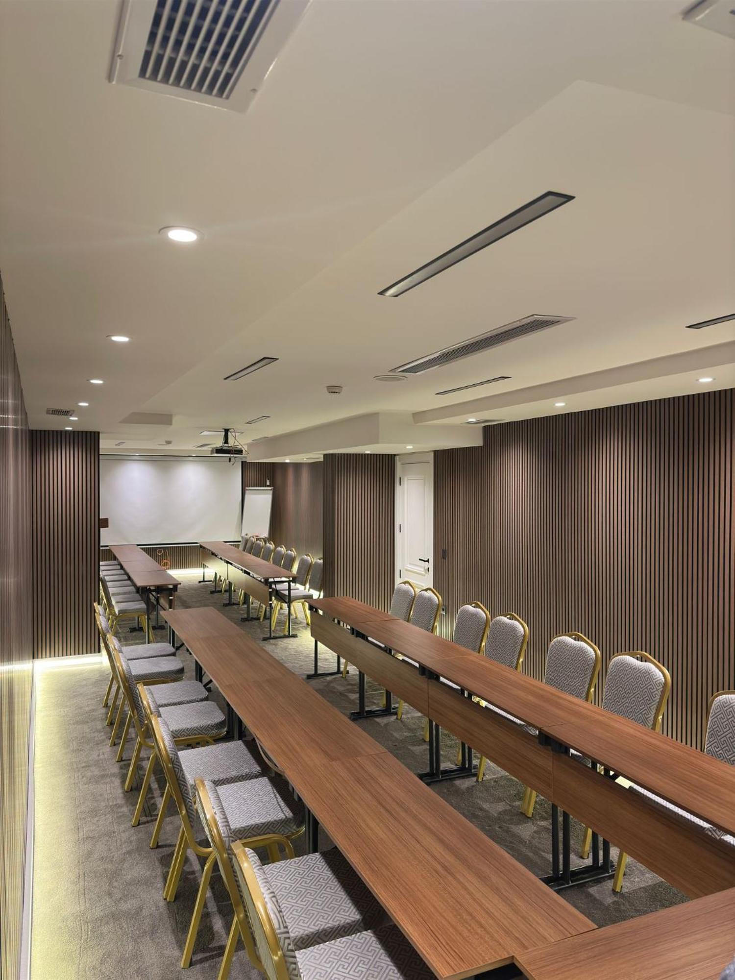 Trademark Collection By Wyndham Operla Airport Hotels Arnavutkoy Ngoại thất bức ảnh
